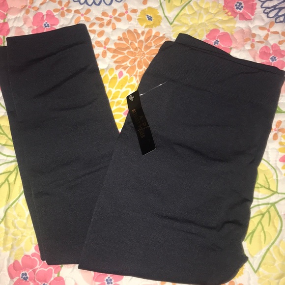 NWT Gray Fleece Lined Leggings - Picture 2 of 2